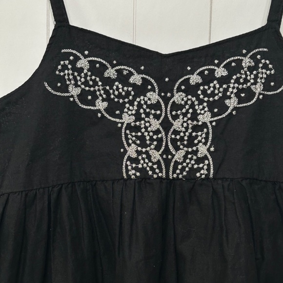 Old navy girls black dress - Picture 2 of 9